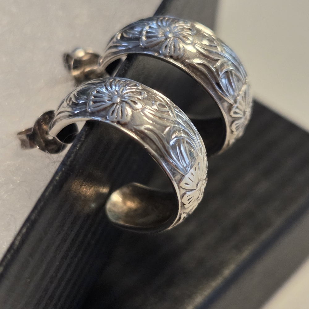 Elegant Silver Floral Hoop Earrings
